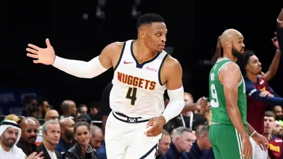 的球队对他, 斯只能给他, 的报价合同 的球队对他, 斯只能给他, 的报价合同