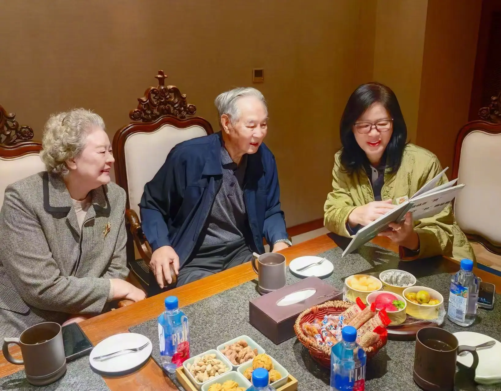 主教练, 勋教练郎平, 说话的声音 主教练, 勋教练郎平, 说话的声音